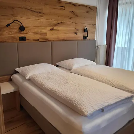 Nocleg ze śniadaniem Tavcar