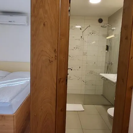 Tavcar Nocleg ze śniadaniem