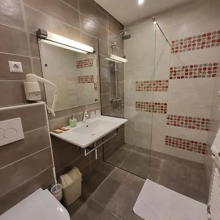 Tavcar Nocleg ze śniadaniem Lublana