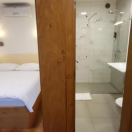 Tavcar Nocleg ze śniadaniem